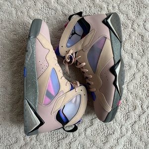 Men’s NIKE AIR JORDAN 7 RETRO SIZE 13
SHIMMER BLACK SAPPHIRE